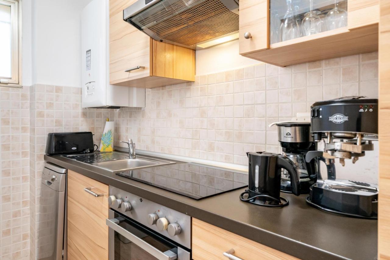 Spacious Apartment At A 5 Min Walk From The Beach Antibes Buitenkant foto