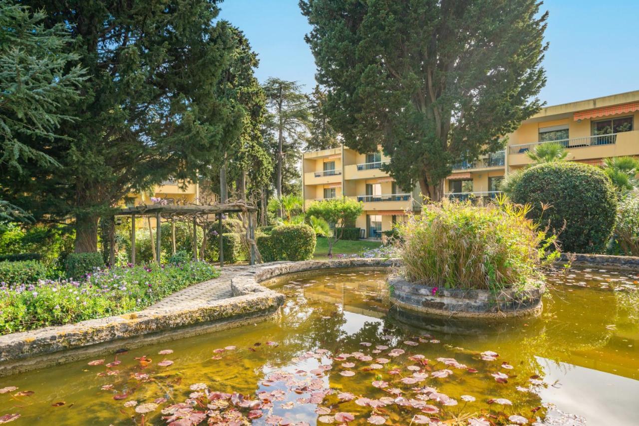 Spacious Apartment At A 5 Min Walk From The Beach Antibes Buitenkant foto
