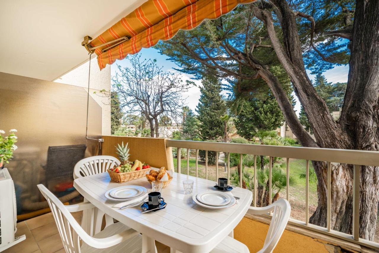 Spacious Apartment At A 5 Min Walk From The Beach Antibes Buitenkant foto