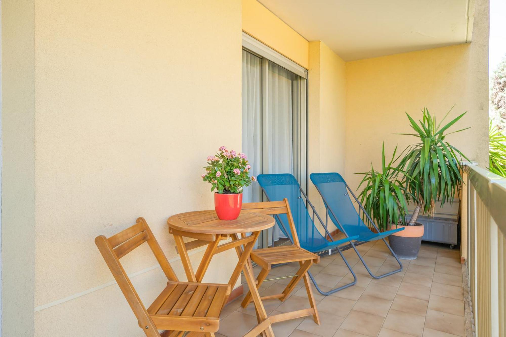 Spacious Apartment At A 5 Min Walk From The Beach Antibes Buitenkant foto