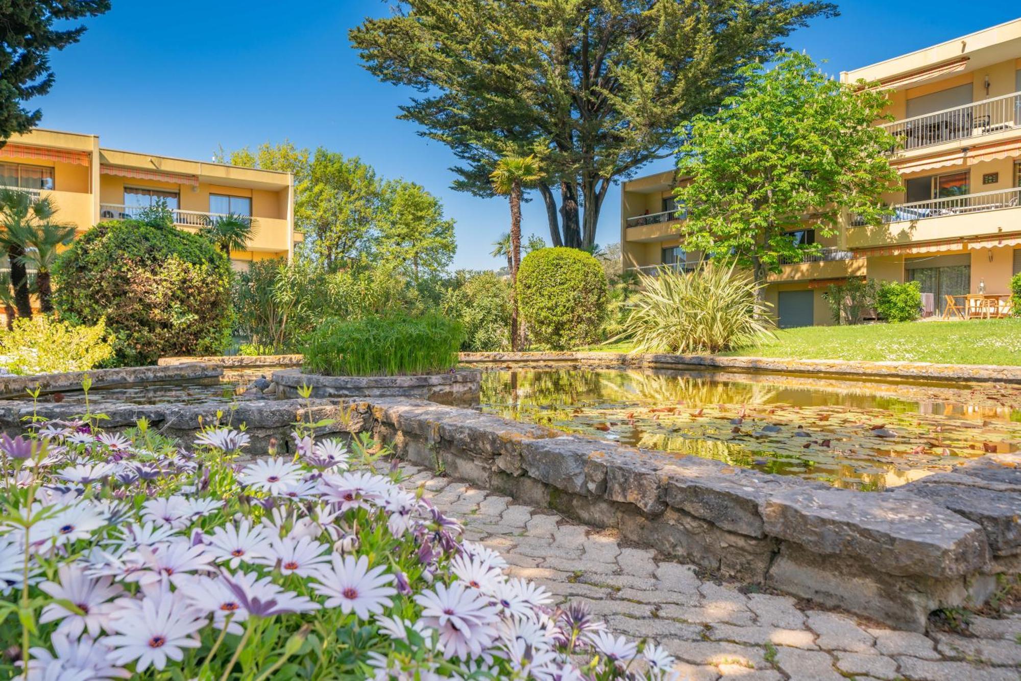 Spacious Apartment At A 5 Min Walk From The Beach Antibes Buitenkant foto